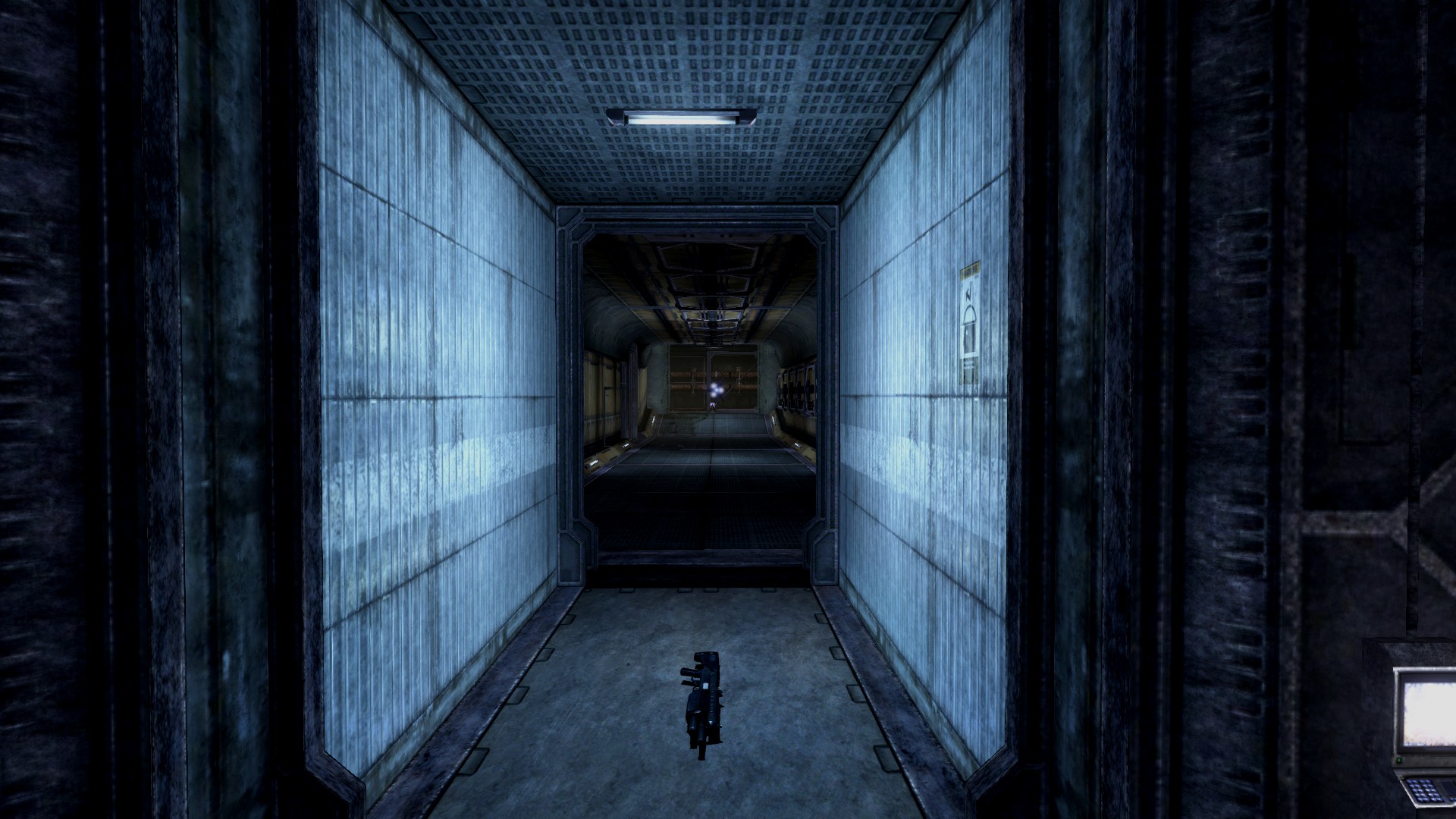The hallway connecting the two spawn rooms features a shotgun in the middle.